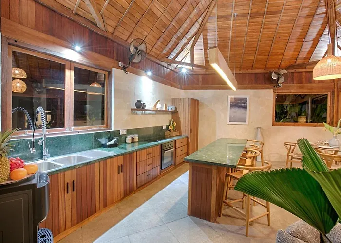 Mango - 3bdrs In The Heart Of Bingin Villa Uluwatu (Bali)