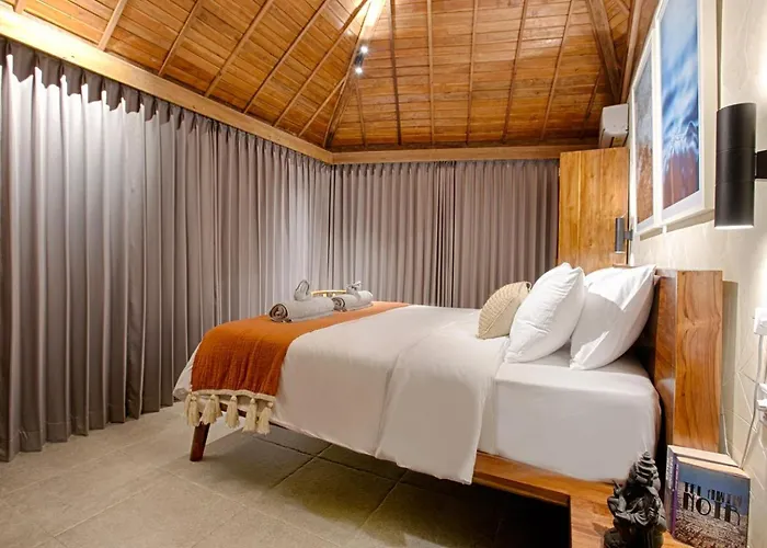 Mango - 3bdrs In The Heart Of Bingin Villa *