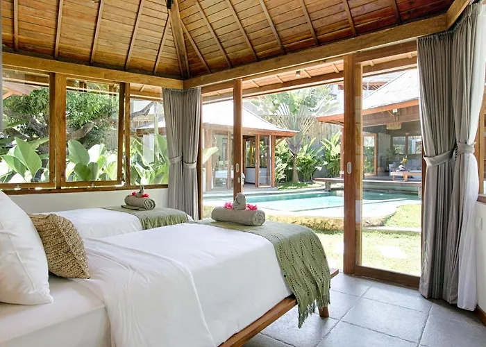 Mango - 3bdrs In The Heart Of Bingin Villa *